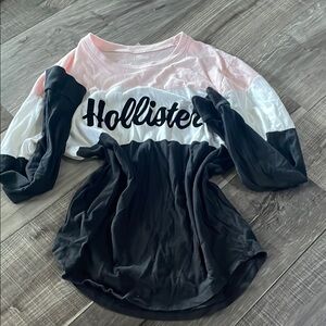 Hollister Women's Pink, White, and Black Top